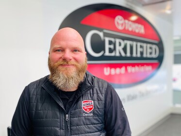 Staff member Derrick Bunger from ID_3fb6b2