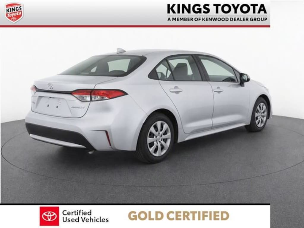 Used 2021 Toyota Corolla LE Sedan