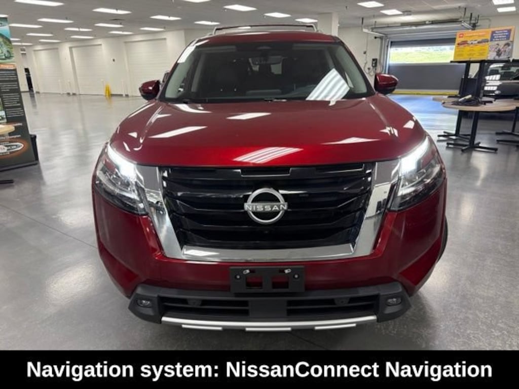 Used 2023 Nissan Pathfinder SL SUV
