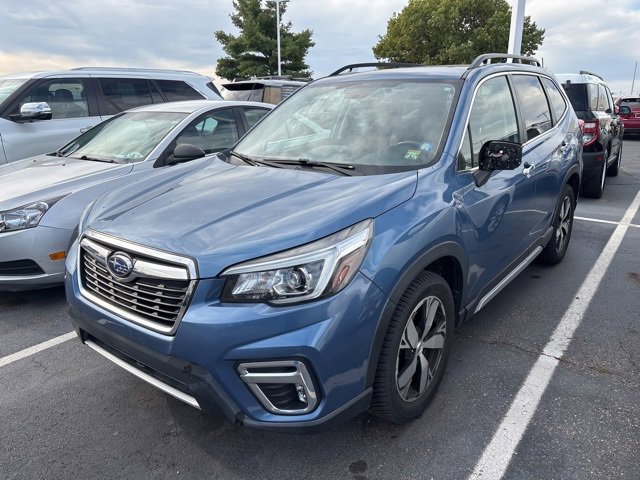 2019 Subaru Forester Touring photo 2