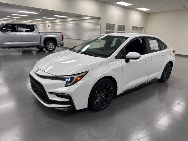 2024 Toyota Corolla SE photo 3