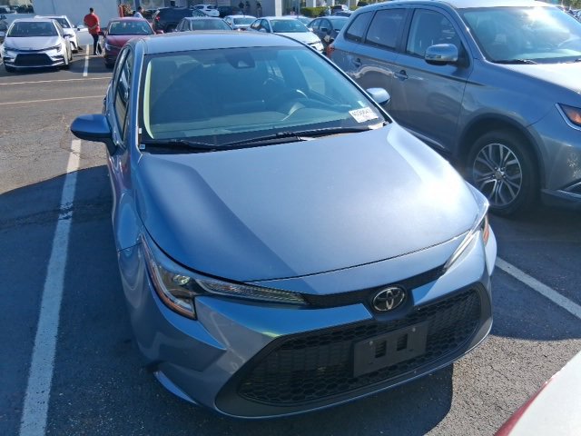 2022 Toyota Corolla LE photo 2