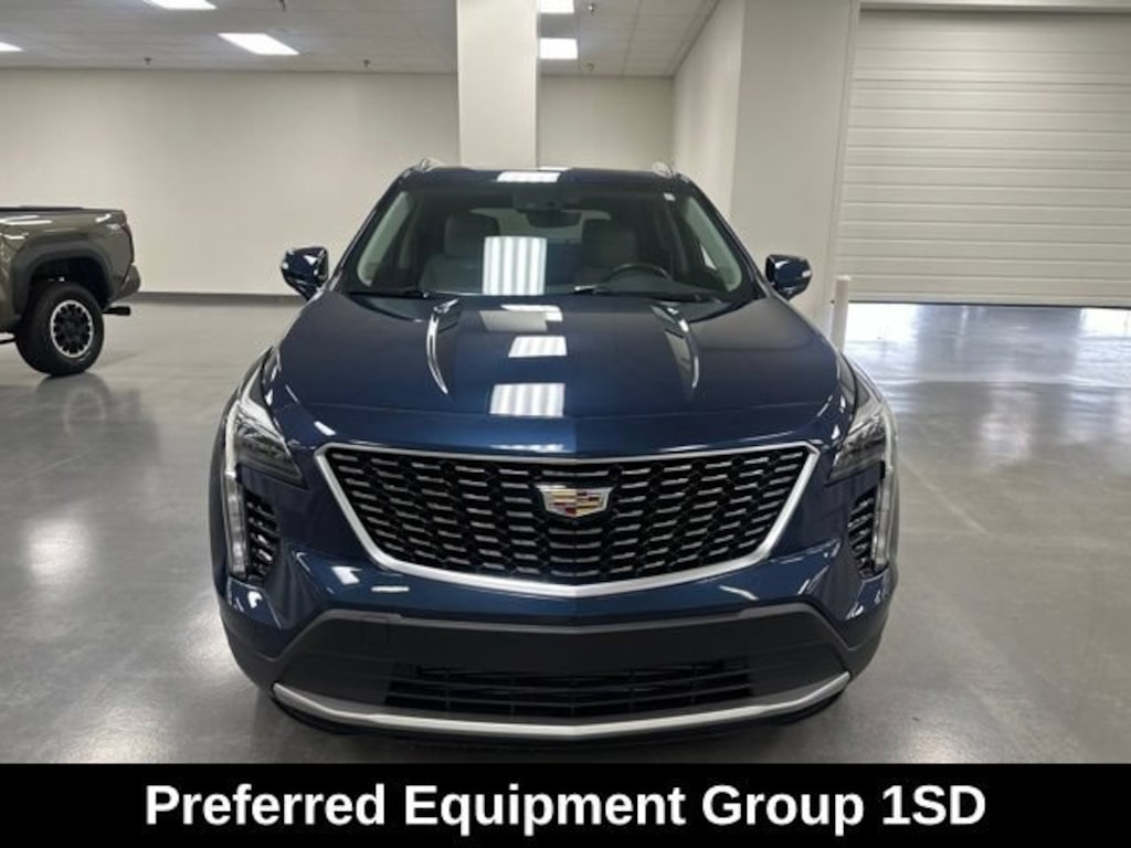 Used 2019 Cadillac XT4 FWD Premium Luxury SUV