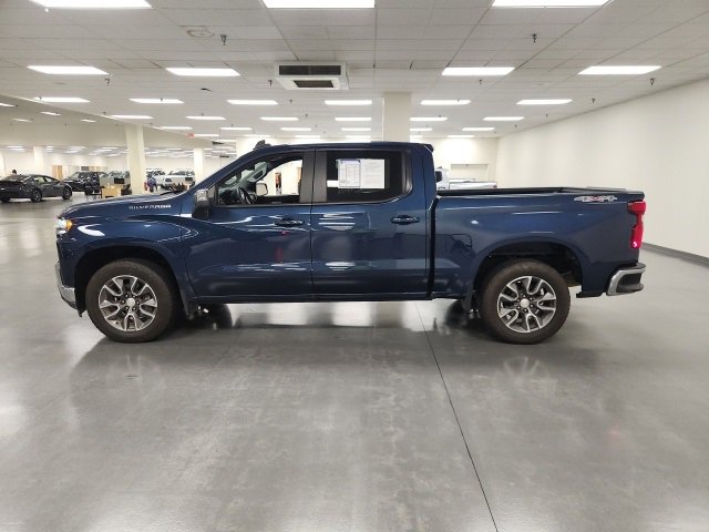2022 Chevrolet Silverado 1500 LT photo 4