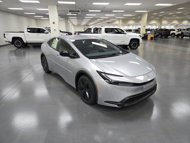 2026 Toyota Prius LE's photo