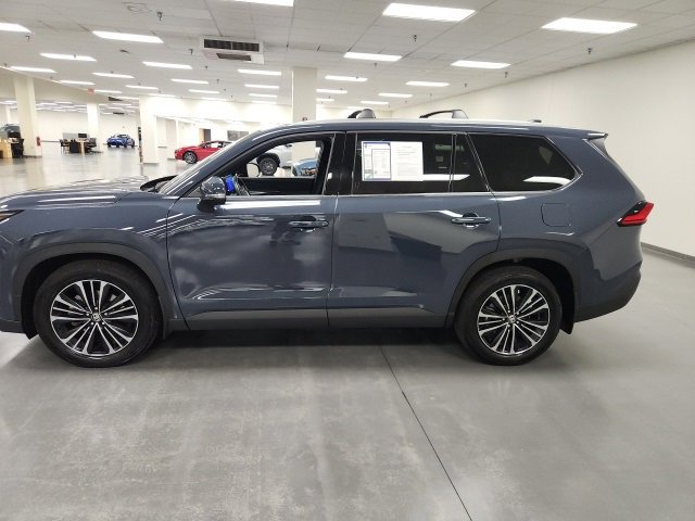 2024 Toyota Highlander Hybrid Platinum photo 4