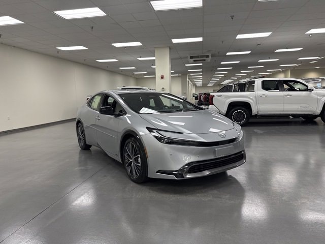 2026 Toyota Prius XLE's photo