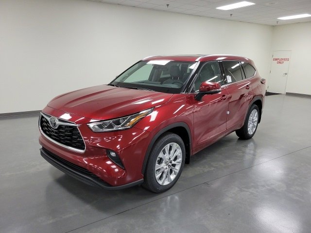 2025 Toyota Highlander Limited photo 2
