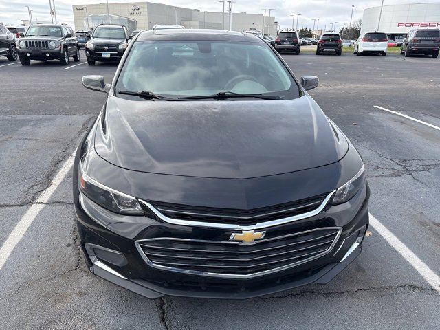 2018 Chevrolet Malibu 1LT photo 2