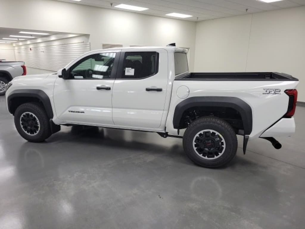 New 2025 Toyota Tacoma TRD Off-Road 4X4 DOUBLE CAB