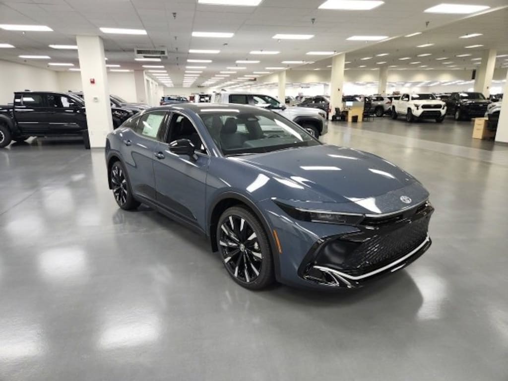 New 2026 Toyota Crown Platinum PLATINUM