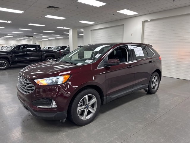 2022 Ford Edge SEL photo 3