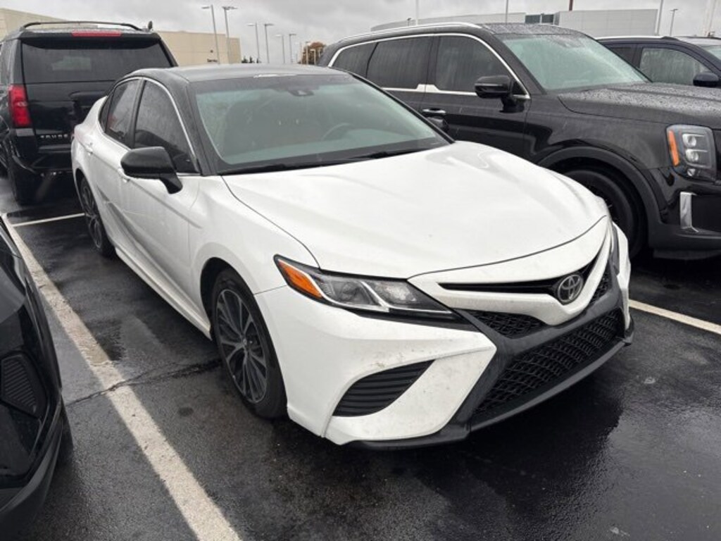 Used 2018 Toyota Camry L Sedan
