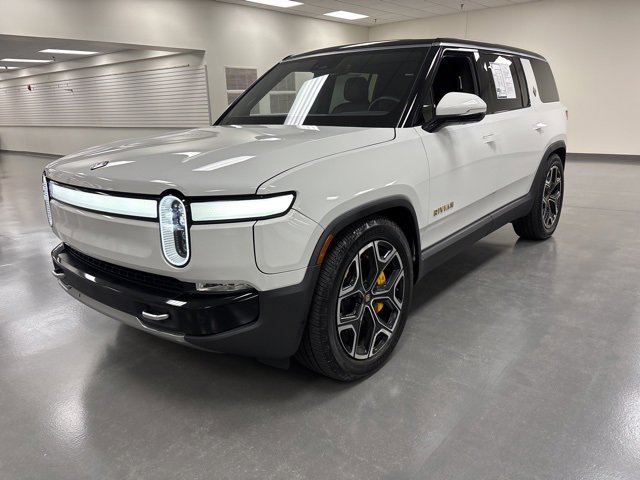 2022 Rivian R1S Launch Edition photo 2