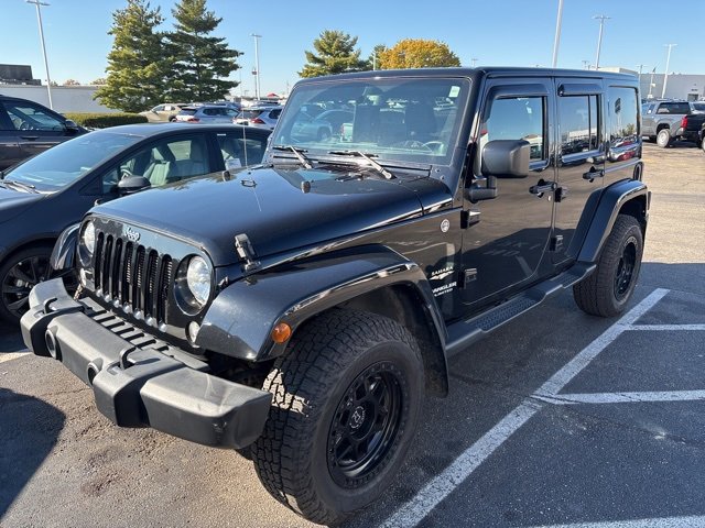 2014 Jeep Wrangler Unlimited Sahara photo 3
