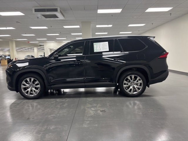 2024 Toyota Highlander Hybrid Limited photo 4