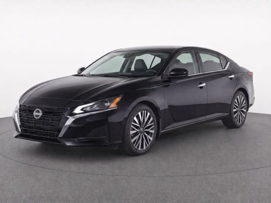 Used 2025 Nissan Altima 2.5 SV Sedan