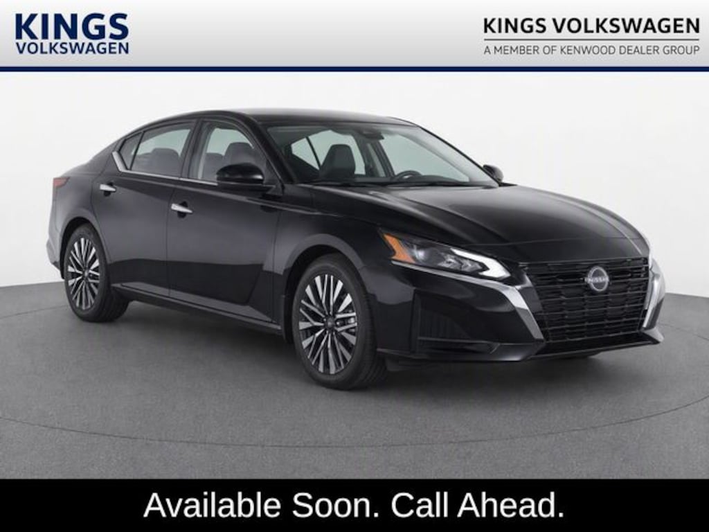 Used 2025 Nissan Altima 2.5 SV Sedan