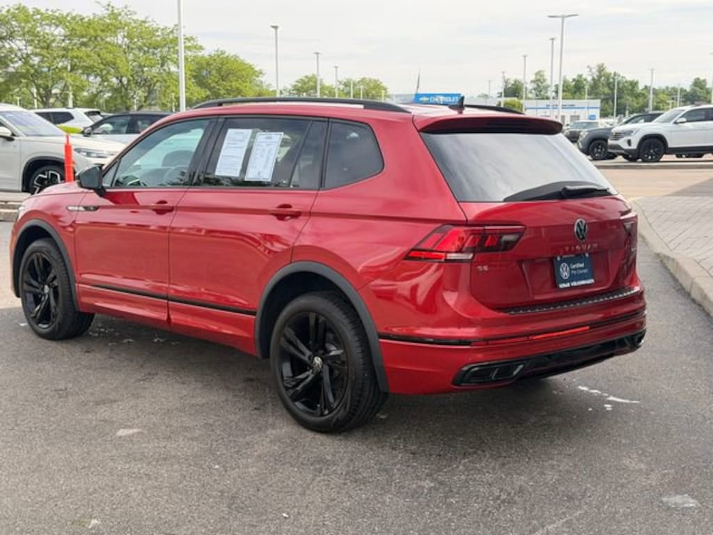 Certified 2024 Volkswagen Tiguan 2.0T SE R-Line Black SUV