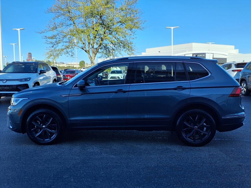 2024 Volkswagen Tiguan SE Wolfsburg Edition photo 2