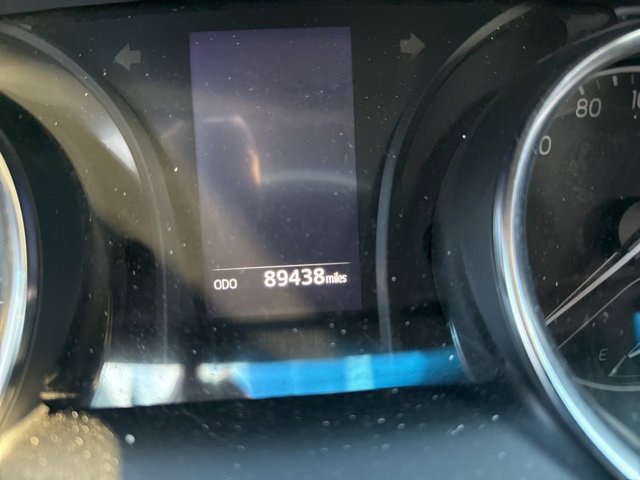 2018 Toyota Camry SE photo 4