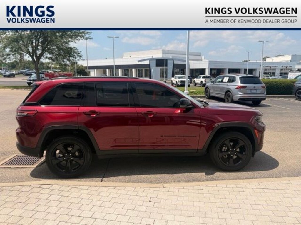 Used 2023 Jeep Grand Cherokee Altitude X SUV