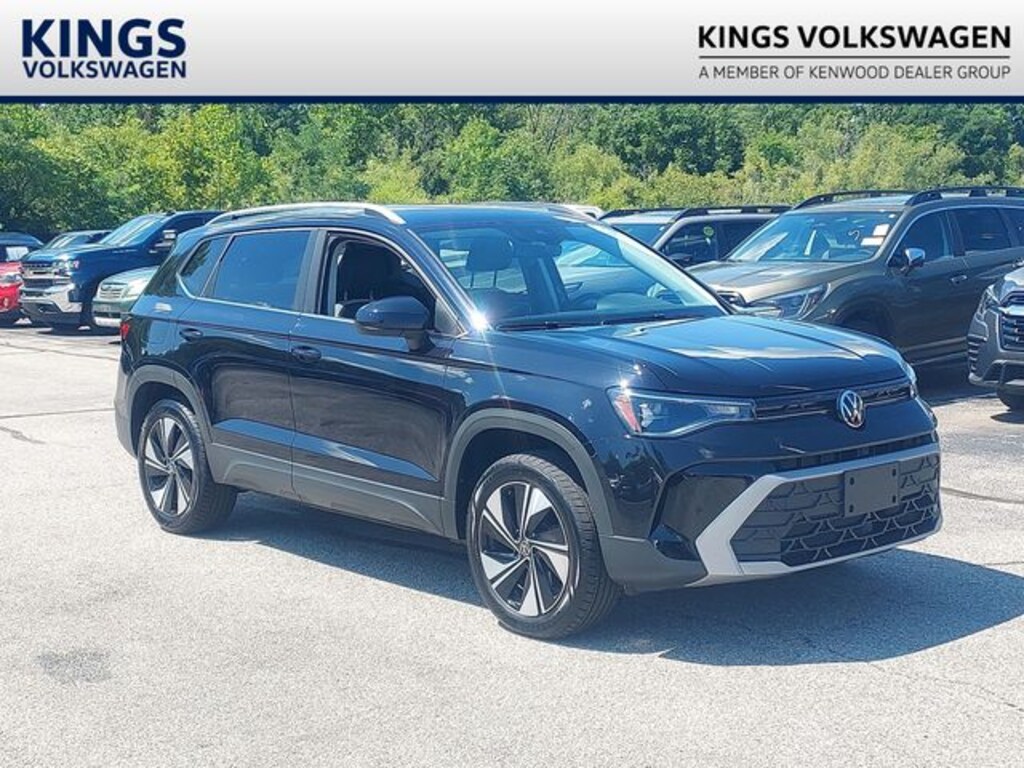 Used 2025 Volkswagen Taos 1.5T SE SUV