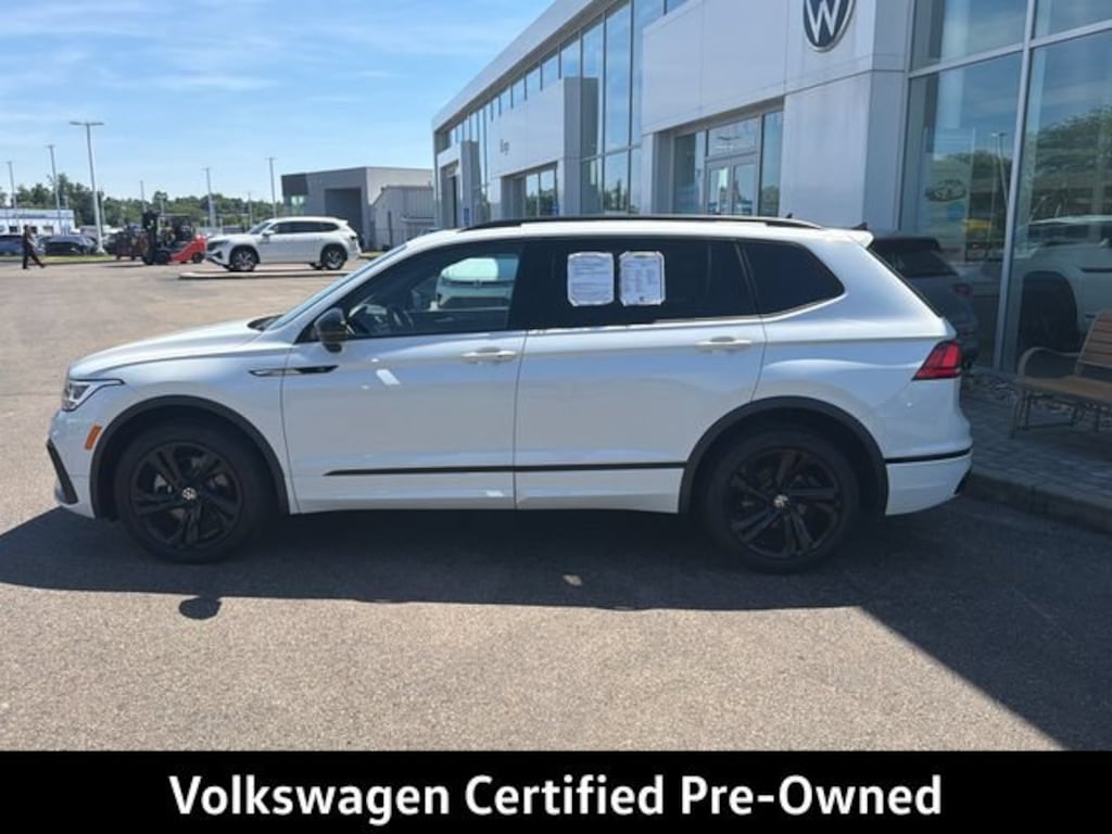 Certified 2024 Volkswagen Tiguan 2.0T SE R-Line Black SUV