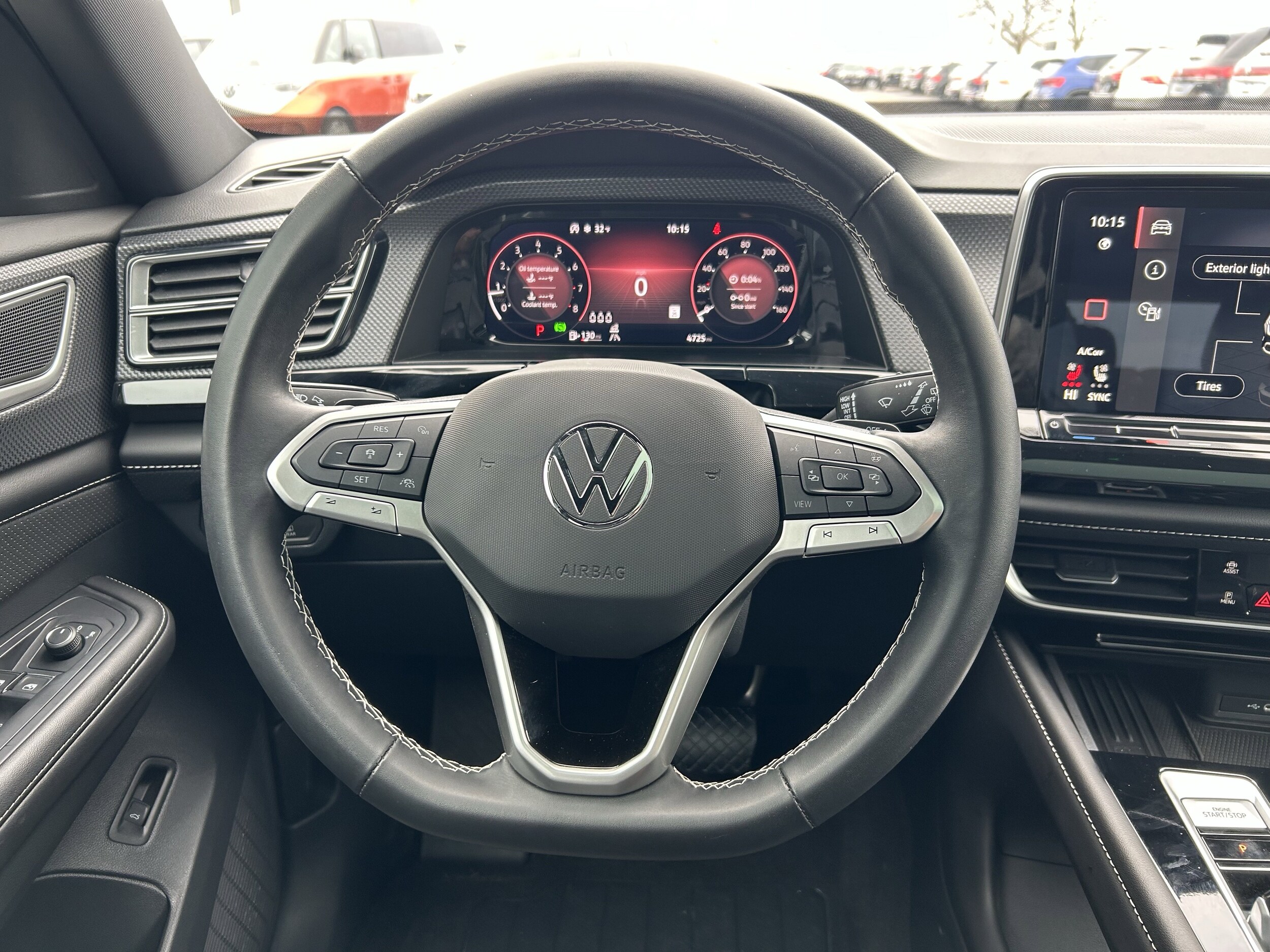 2025 Volkswagen Atlas Cross Sport SEL photo 2