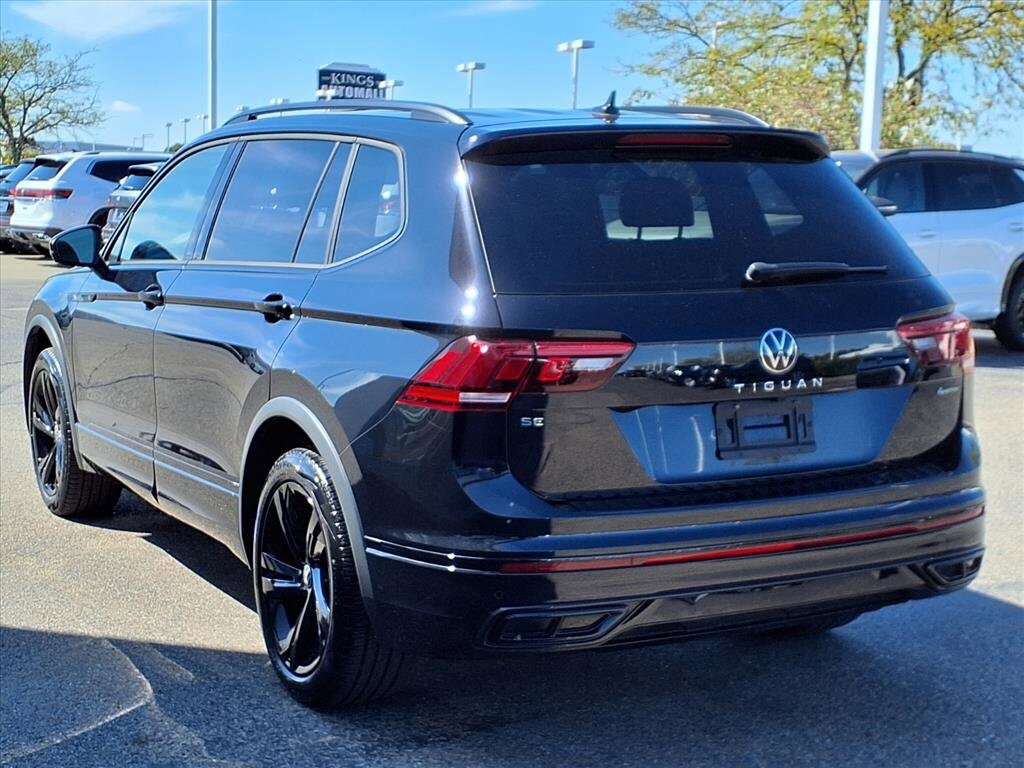 2024 Volkswagen Tiguan SE R-Line Black photo 2