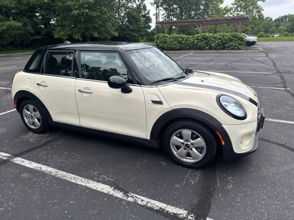 Used 2016 MINI Hardtop 4 Door Cooper Hatchback