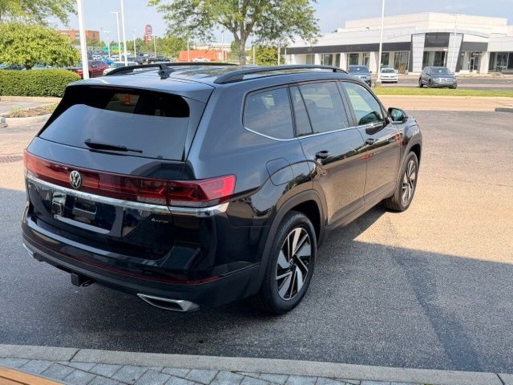 Certified 2024 Volkswagen Atlas 2.0T SE w/Technology SUV