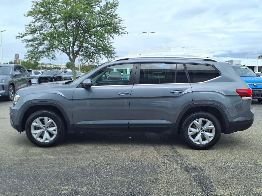2019 Volkswagen Atlas V6 SE photo 2
