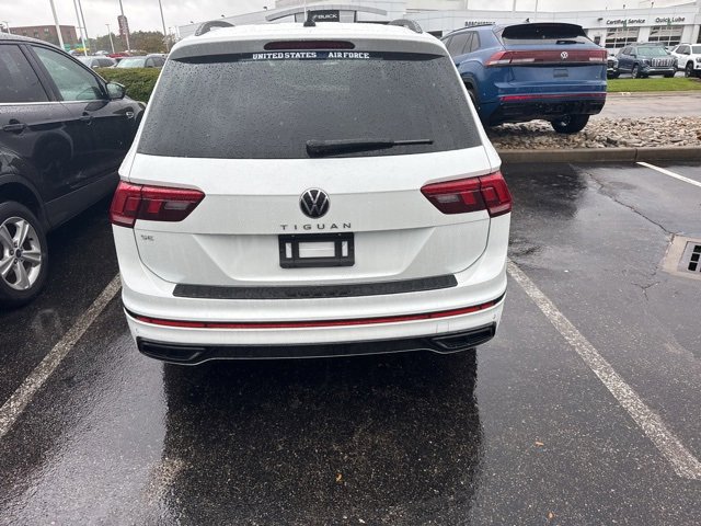 2024 Volkswagen Tiguan SE R-Line Black photo 3