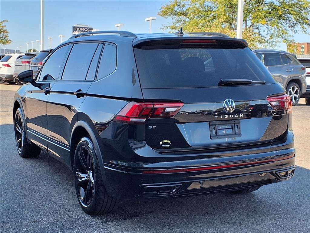 2024 Volkswagen Tiguan SE R-Line Black photo 4