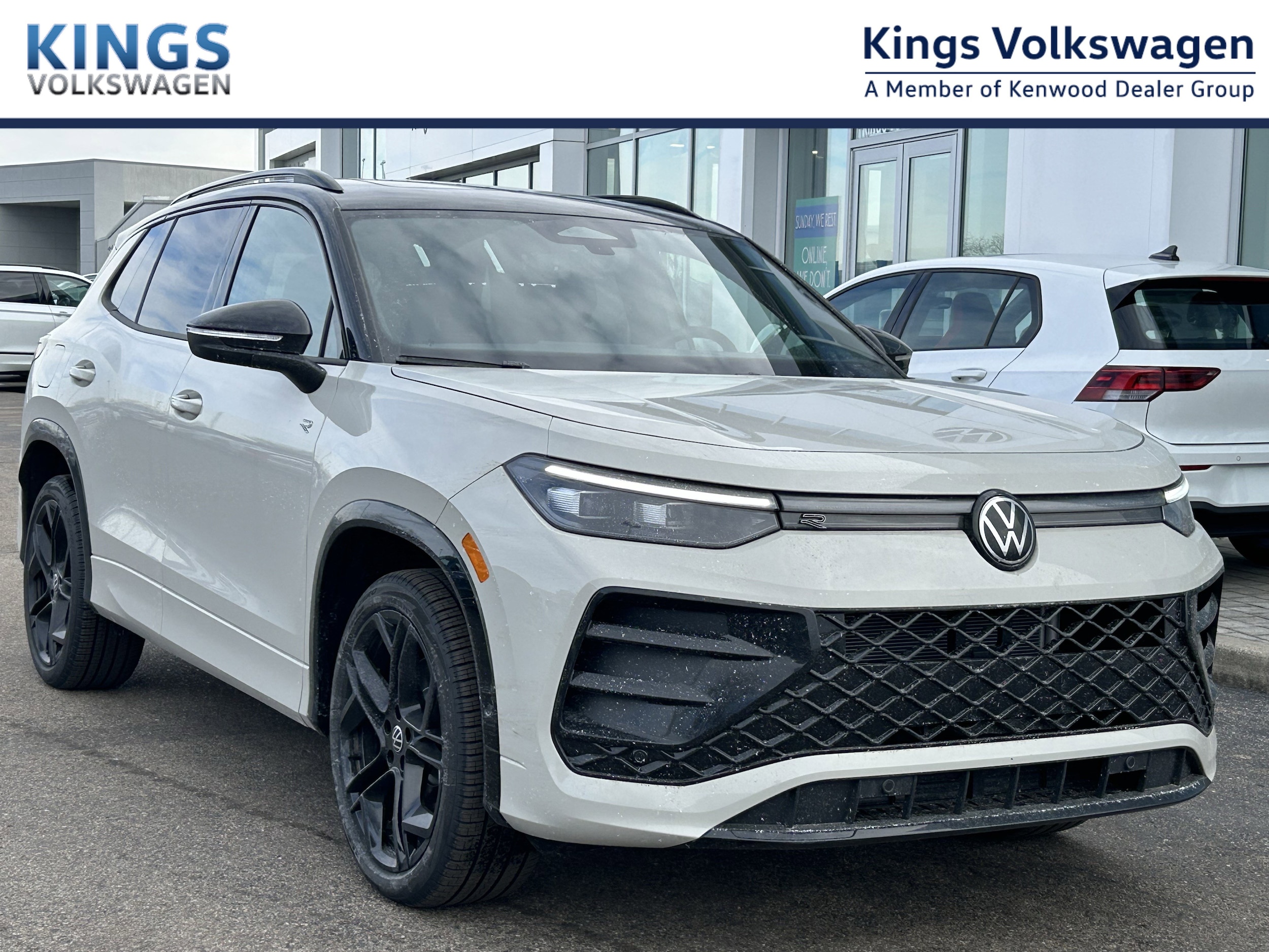 2026 Volkswagen Tiguan SE R-LINE BLACK's photo