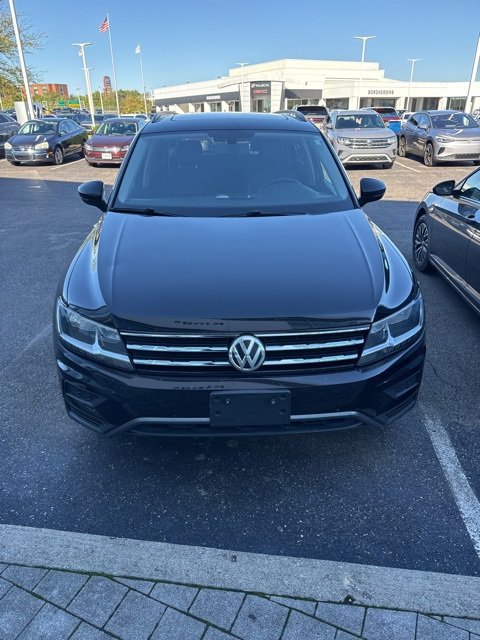 2020 Volkswagen Tiguan SE photo 3