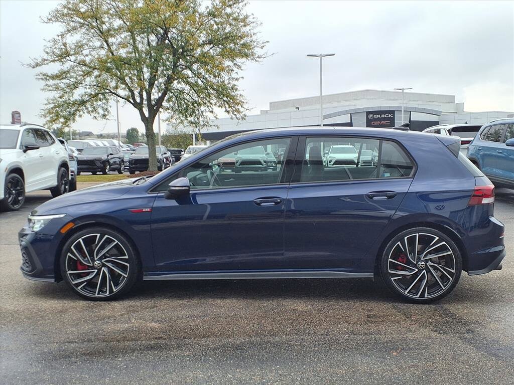 2024 Volkswagen Golf GTI Autobahn photo 3