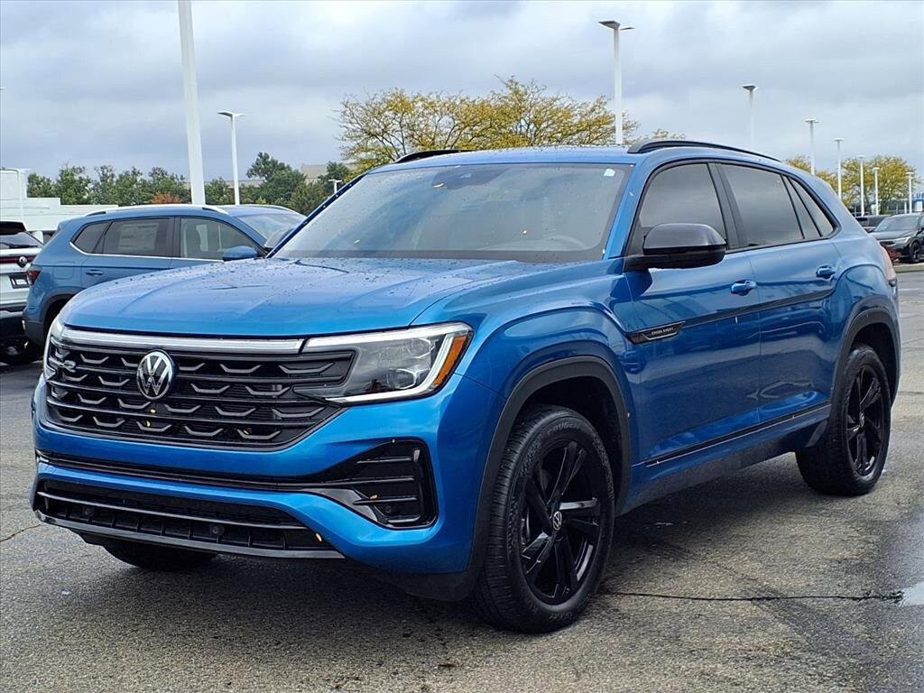 2025 Volkswagen Atlas Cross Sport SEL R-Line photo 2