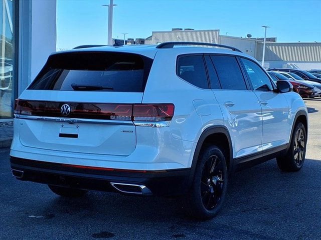 2026 Volkswagen Atlas SE w/Tech - Photo 7