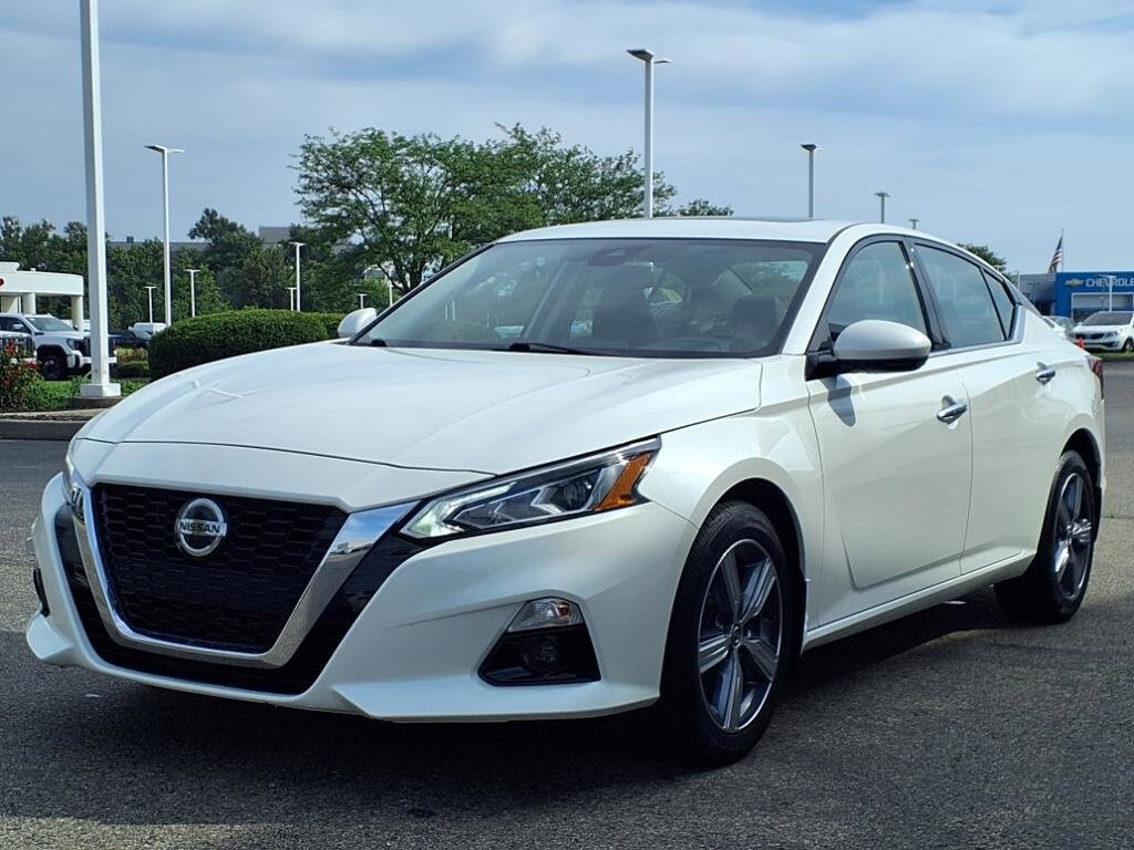 2022 Nissan Altima 2.5 SL photo 2