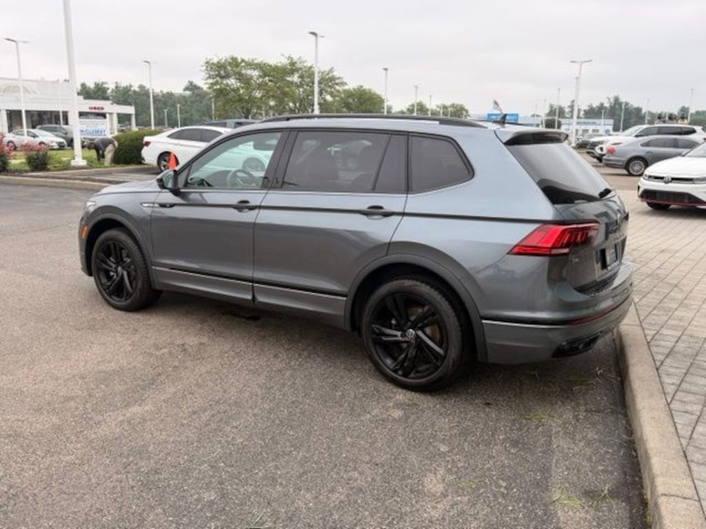 Certified 2024 Volkswagen Tiguan 2.0T SE R-Line Black SUV