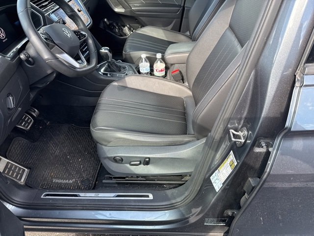 2022 Volkswagen Tiguan SE R-Line Black photo 3
