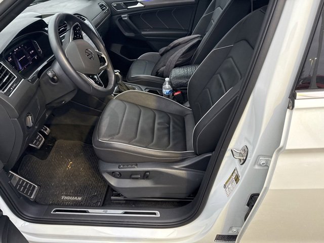 2024 Volkswagen Tiguan SEL R-Line Black photo 3