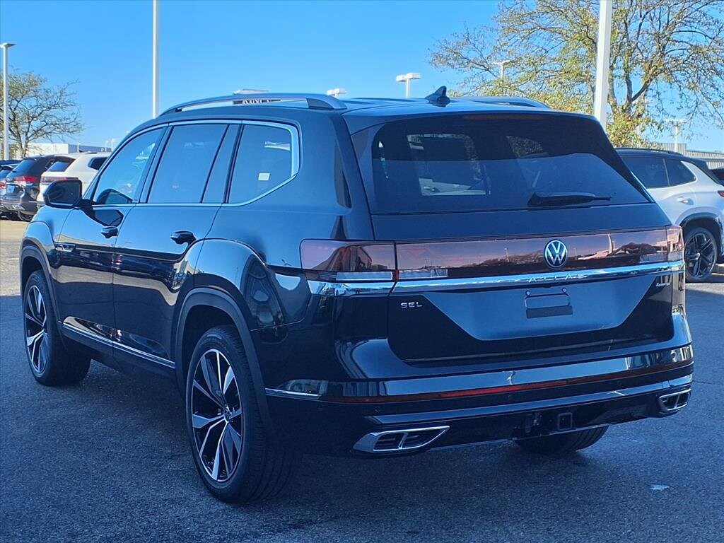 2026 Volkswagen Atlas SEL Premium R-Line photo 3