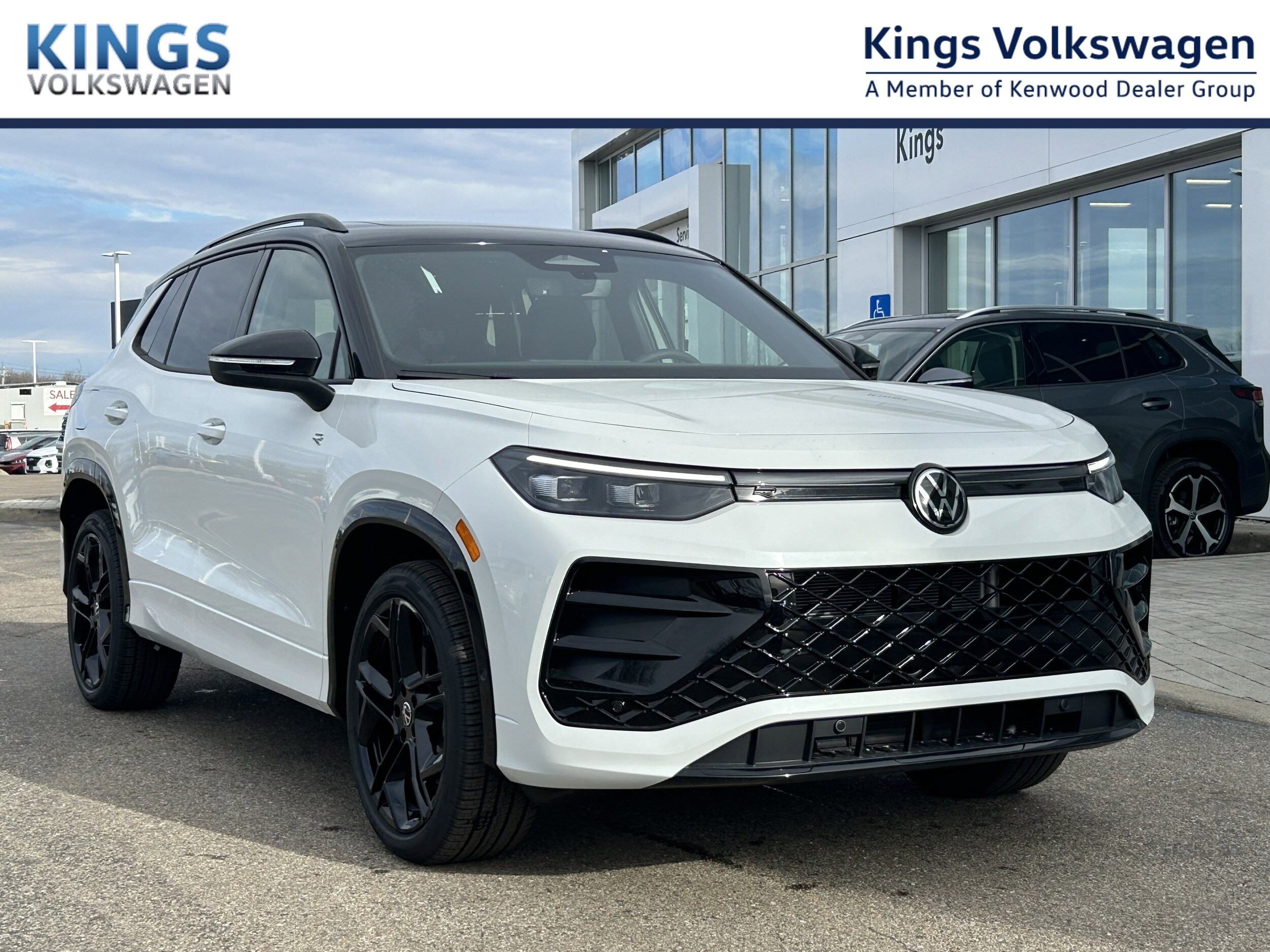 2026 Volkswagen Tiguan SE R-LINE BLACK's photo