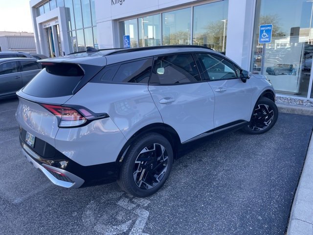 2024 Kia Sportage photo 2