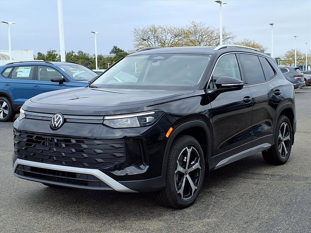 New 2025 Volkswagen Tiguan SE SUV