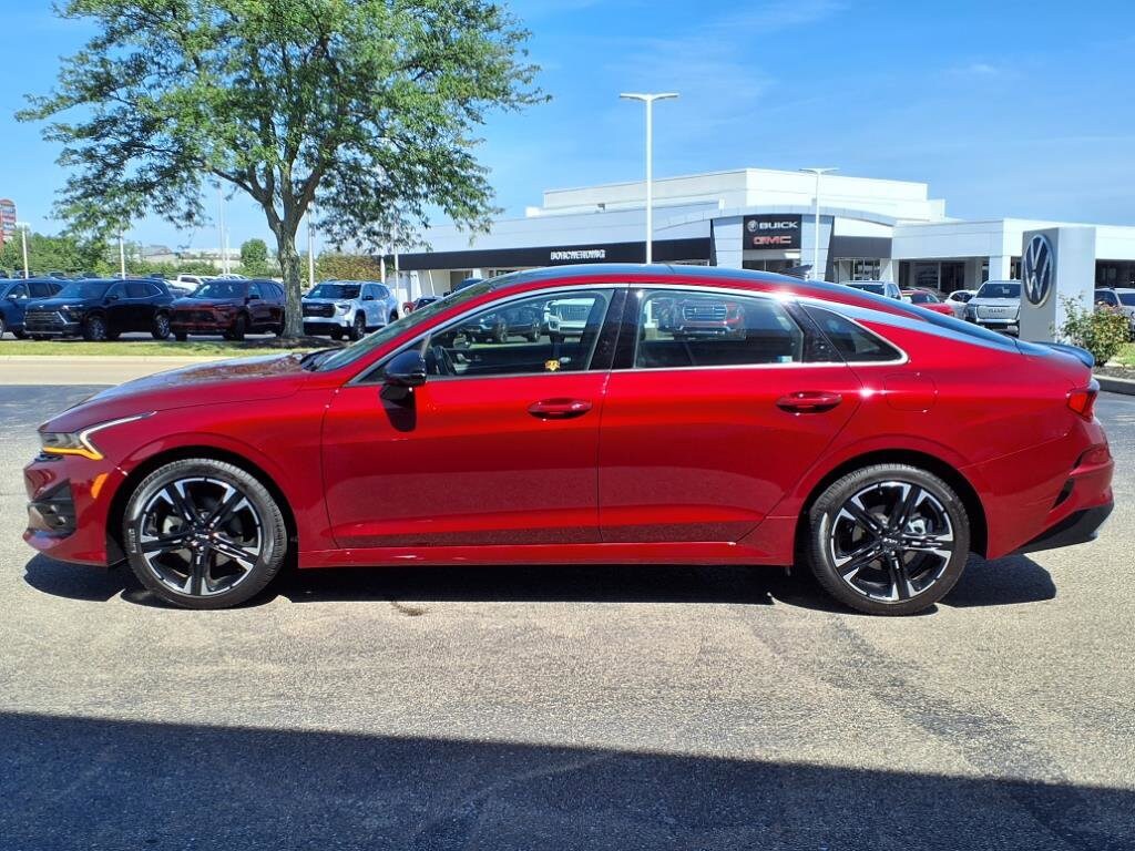 2023 Kia K5 GT-Line photo 3