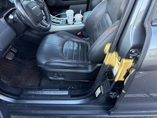 2017 Land Rover Range Rover Evoque HSE Dynamic photo 3